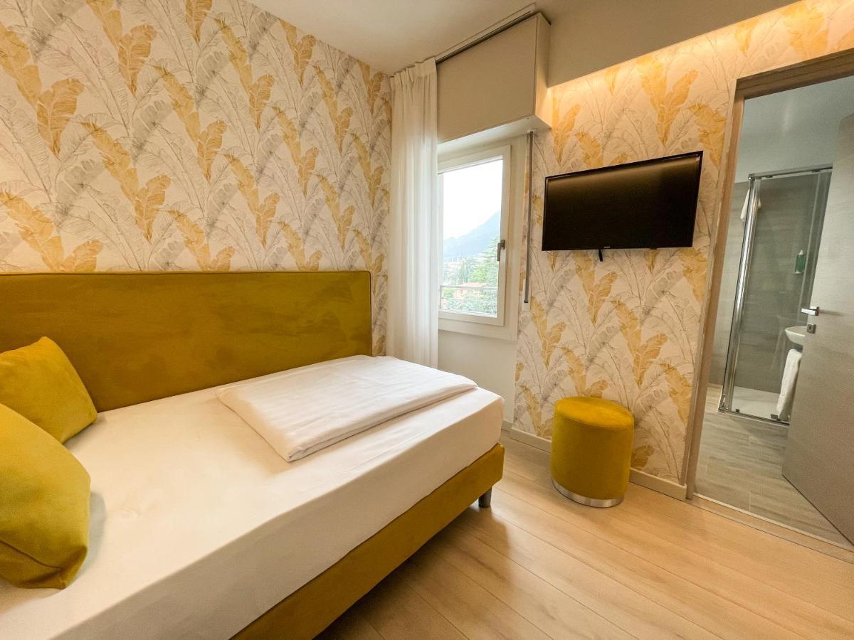 Hotel Stella Alpina Malcesine Bagian luar foto