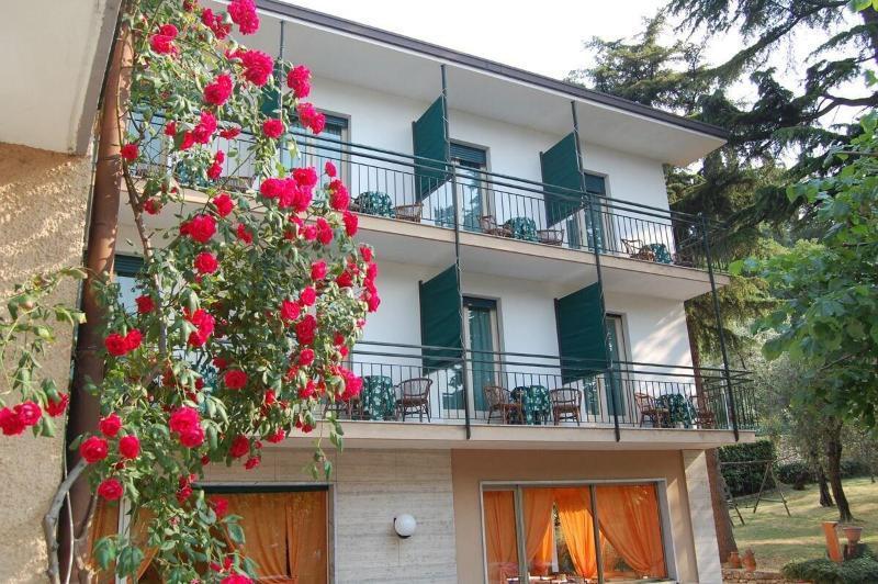 Hotel Stella Alpina Malcesine Bagian luar foto